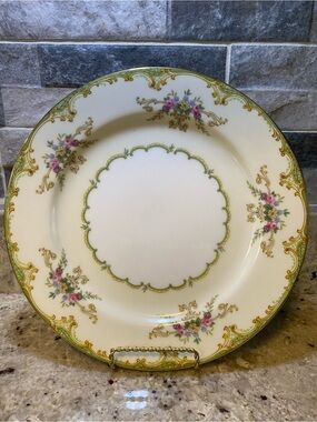 Noritake Winton 9 & 3/4” Dinner Size Plate Pink , Yellow And Green Floral
